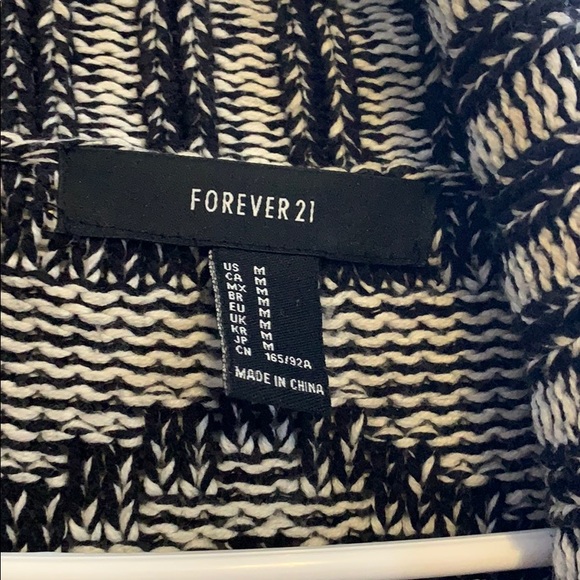 Cardigan - Picture 2 of 4